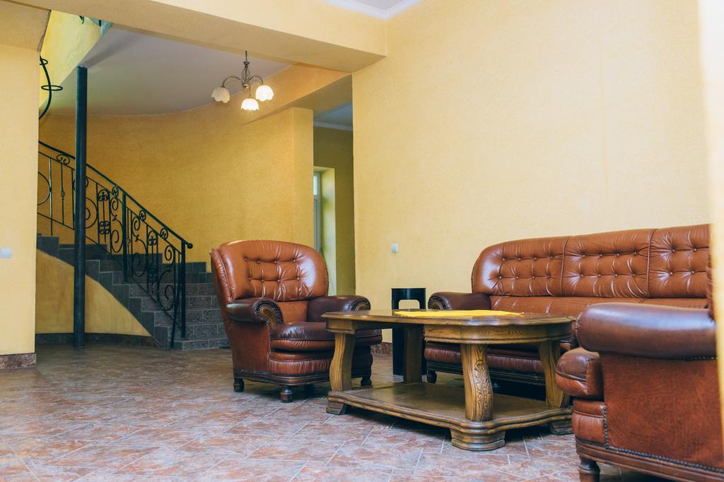 Hotel Berizka Perechin Exterior foto